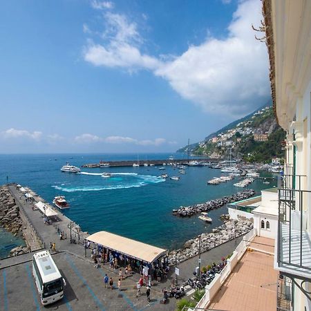 Amalfi Moon Lägenhet Exteriör bild
