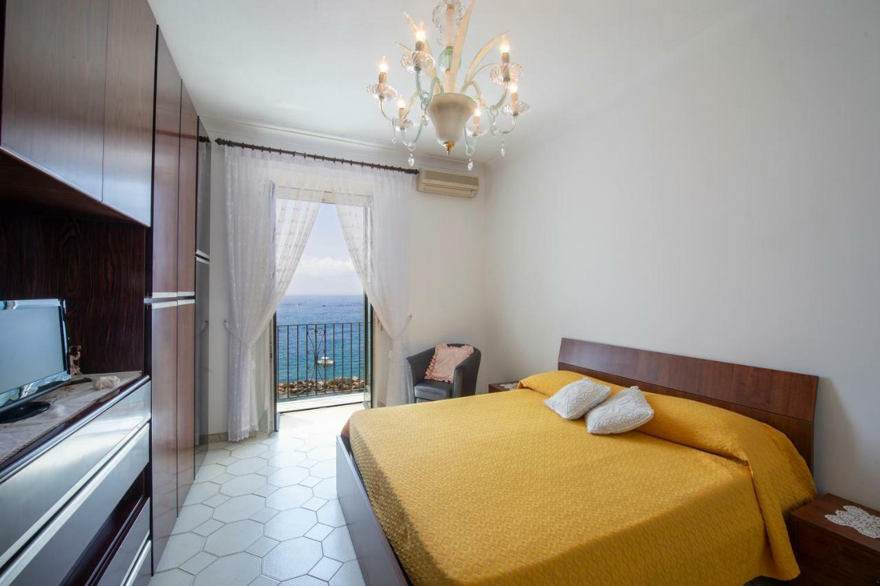 Amalfi Moon Lägenhet Exteriör bild